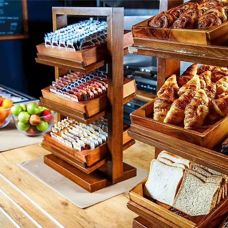 イビス バジェット パーク ホテル 3*