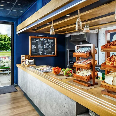 イビス バジェット パーク 3*