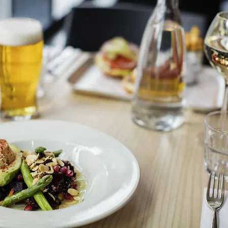 Novotel Centre Hotel