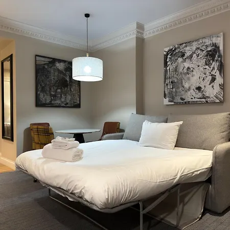 Aparthotel Fraser 4*