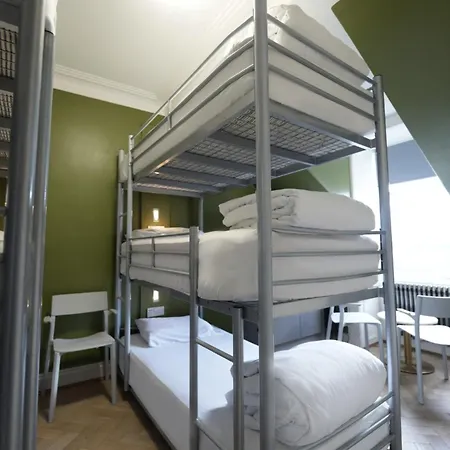 Revolver Hostel Edinburgh