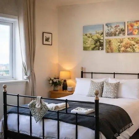 Daire Royal Mile Famous Canongate Flat Edinburgh