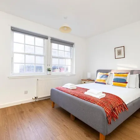 Apartment 2-bedroom Old Town On Royal Mile Edinburgh