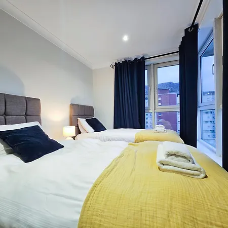 Apartment 2-bedroom With Free Parking And Stunning Views Edinburgh