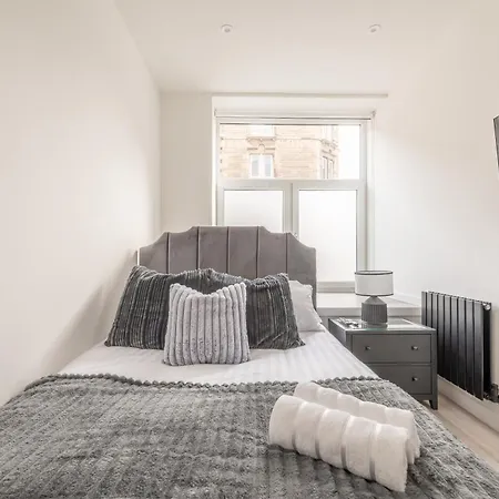 Easter Cosy 4 Bedroom - אדינבורו