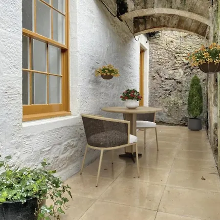 Centre Oasis Edinburgh