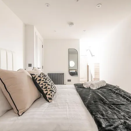 Easter Cosy 4 Bedroom - דירה *