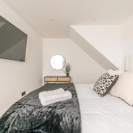 Easter Cosy 4 Bedroom - דירה אדינבורו