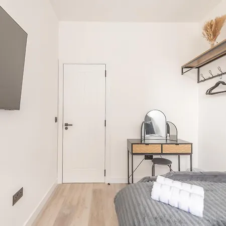 Easter Cosy 4 Bedroom - *