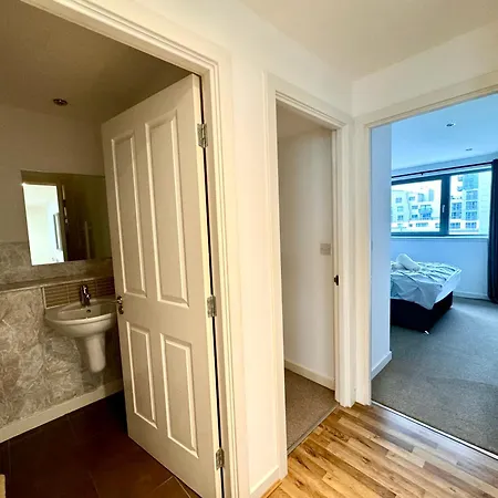 Britannia Ocean Park - Fast Wifi And Free Parking Apartment *