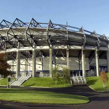 The Gardners In Centre With Parking Apartmán