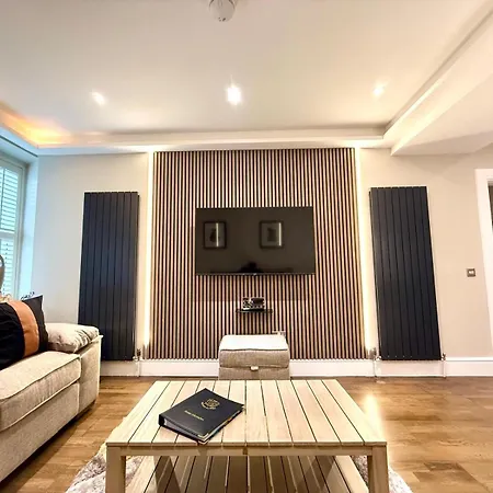 Appartement Ultra Modern, Stylish Next To Princes St