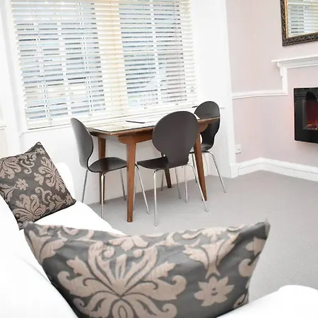 West Port - 2br In The Heart Of The Old Town Just Off The Grassmarket