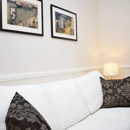 West Port - 2br In The Heart Of The Old Town Just Off The Grassmarket Edimburgo