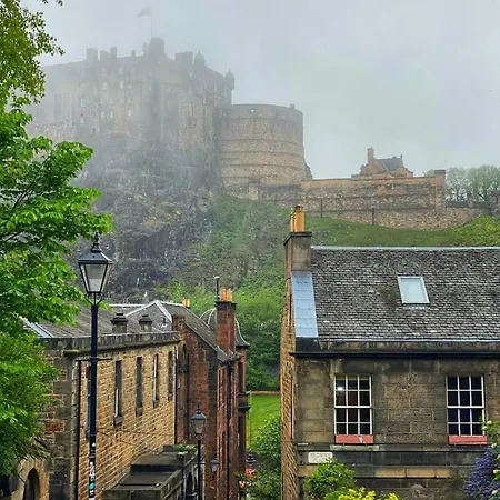 West Port - 2br In The Heart Of The Old Town Just Off The Grassmarket