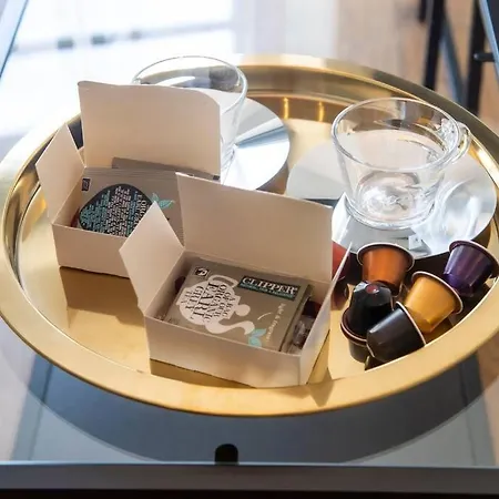 Upper Bow - Luxurious, Modern 1br Near Castle