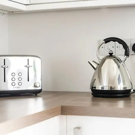 Lothian Road - Perfect Centre Location. شقة *