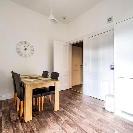 Lothian Road - Perfect Centre Location. * إدنبرة