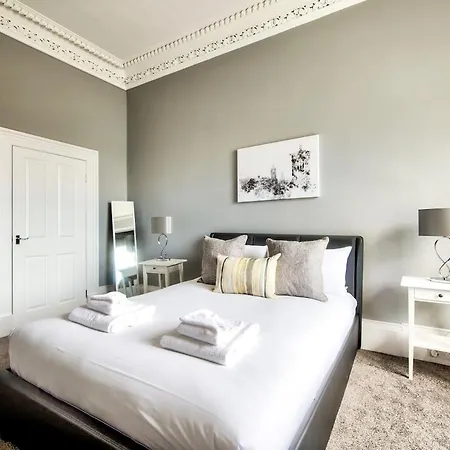 Lothian Road - Perfect Centre Location. شقة إدنبرة