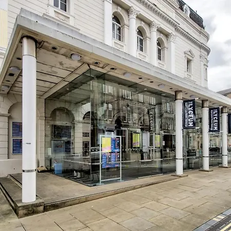 Lothian Road - Perfect Centre Location. إدنبرة