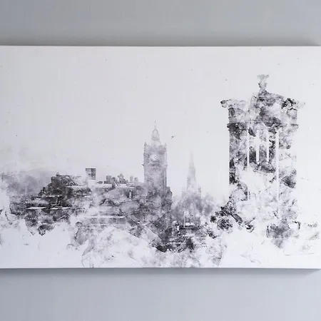 شقة Lothian Road - Perfect Centre Location. *