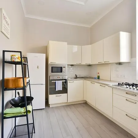 George Iv Bridge - Superbly Located 3 Bedroom! Daire *