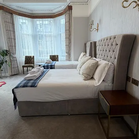 Kingston Gasthuis 3*