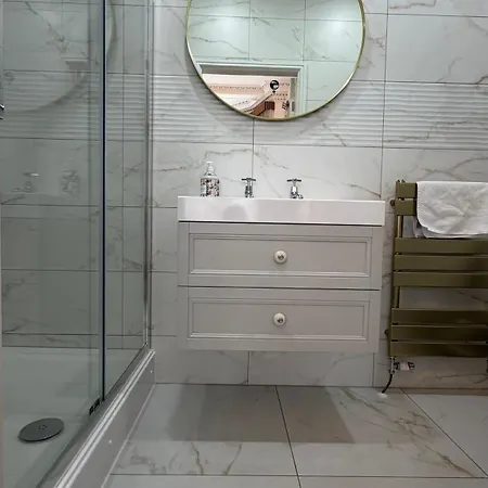 Guest house Kingston 3*