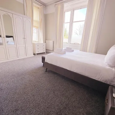 Delightful 4 Bedroom Family In Newington - Craigmillar Park Casa de hóspedes 3*