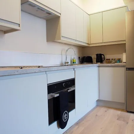 Spacious Luxe 2-bed Near The Centre - Flat 6, Elgin House * Εδιμβούργο