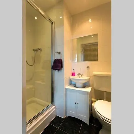 Lauriston אדינבורו