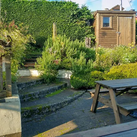 Dom wakacyjny 2 Bed In E1981