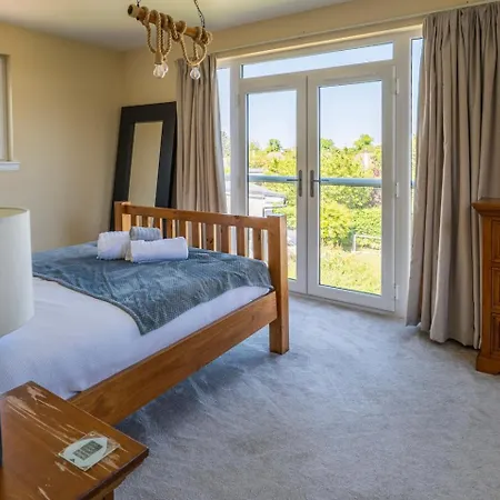 Scottish White House Tatil Evi