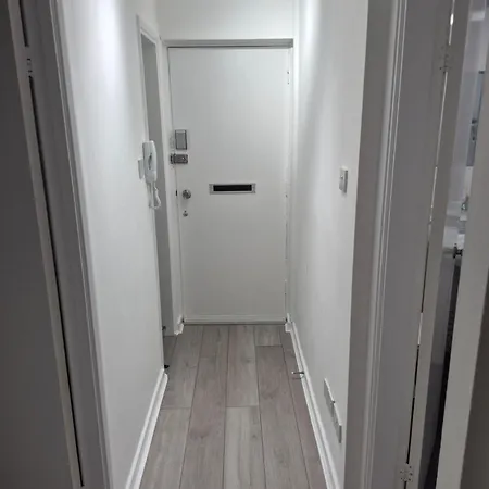 Bright 2 Bedroom Apartment, Close To Uni, Free Parking Appartement