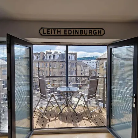 Spacious, Sunny Leith شقة