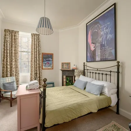 Apartment Quiet 1-bed Flat By The Meadows *