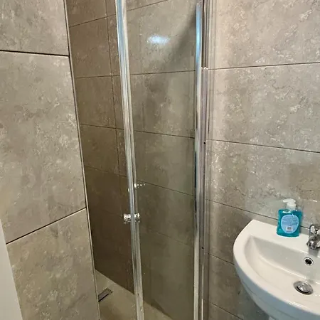 Cozy In Center * 더들리