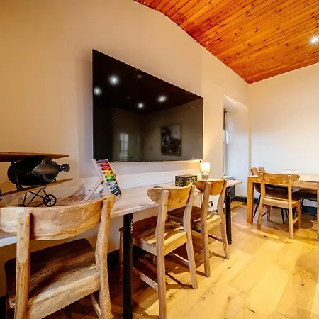 Daire Percys Place Sleep 11, 15 Minute To Centre Free Parking *