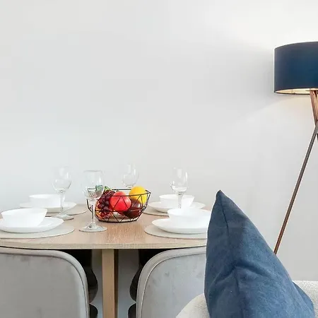 Fraser Apartment- 2 Bedrooms Inverleith, Edimburgo