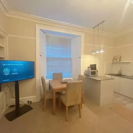 Adorable 2br