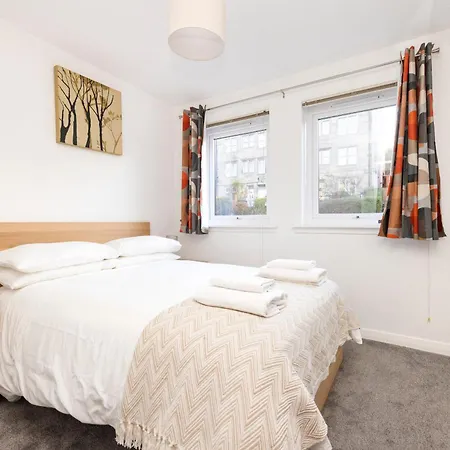 Morningside 2-bedroom - Ground Floor *