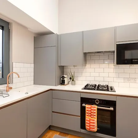 Stylish 2-bedroom In Leith