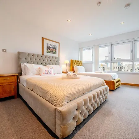 Weston's Penthouse Sleep 10, 8 Beds Free Parking * Εδιμβούργο