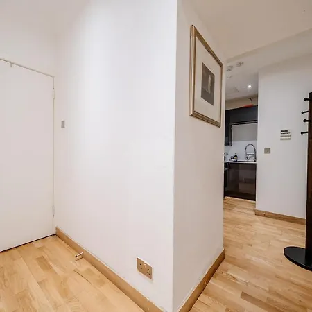 Διαμέρισμα Milton's Place Sleeps 5, 10 Minutes Walk To Royal Mile