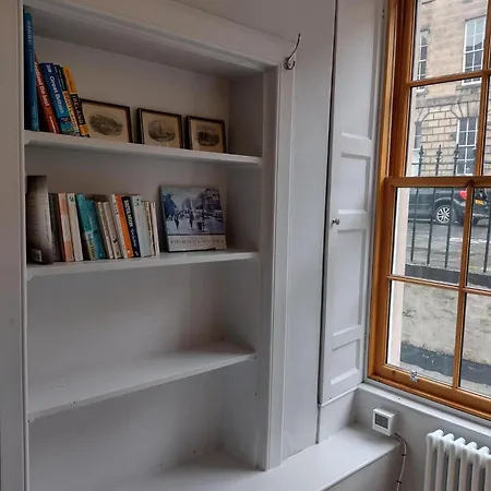 Appartement Cosy In Historic New Town *