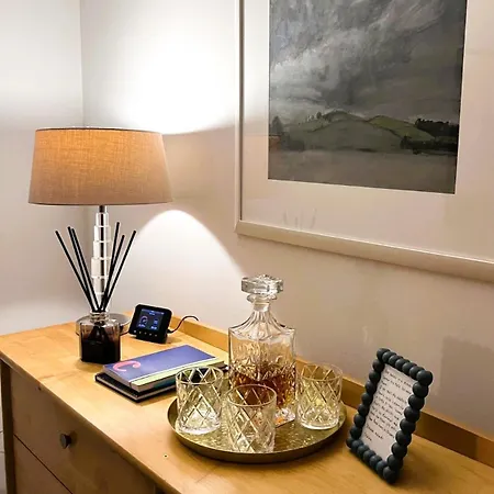 Castle View Retreat 아파트 *