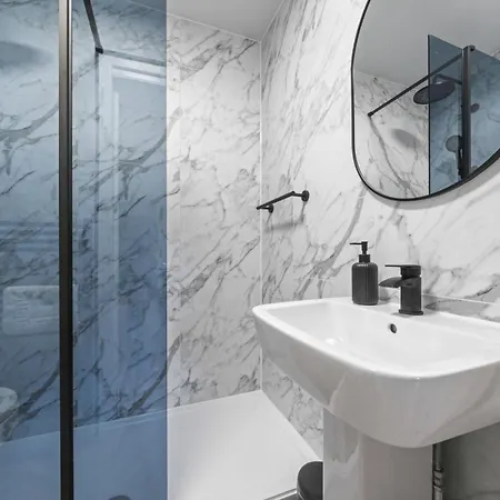 City-close 1-bedroom - אדינבורו