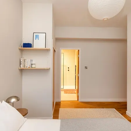 Stylish 2-bedroom In Leith *