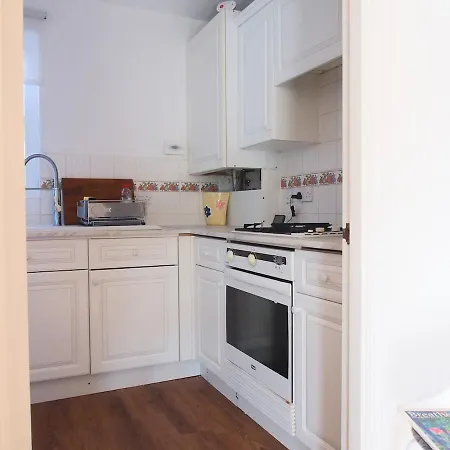 Fettes - Homely 2bd In Quiet Development Apartament Edynburg