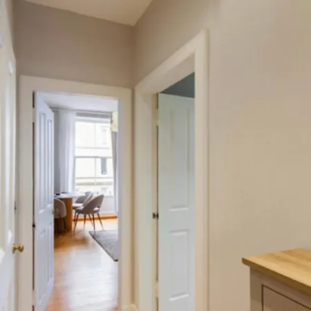 Apartmán Cosy Stylish Flat - Pass The Keys *